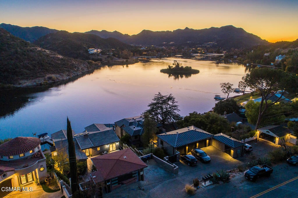 Lake Sherwood, California, 91361, United States, ,4 BathroomsBathrooms,Residential,Active,1820410