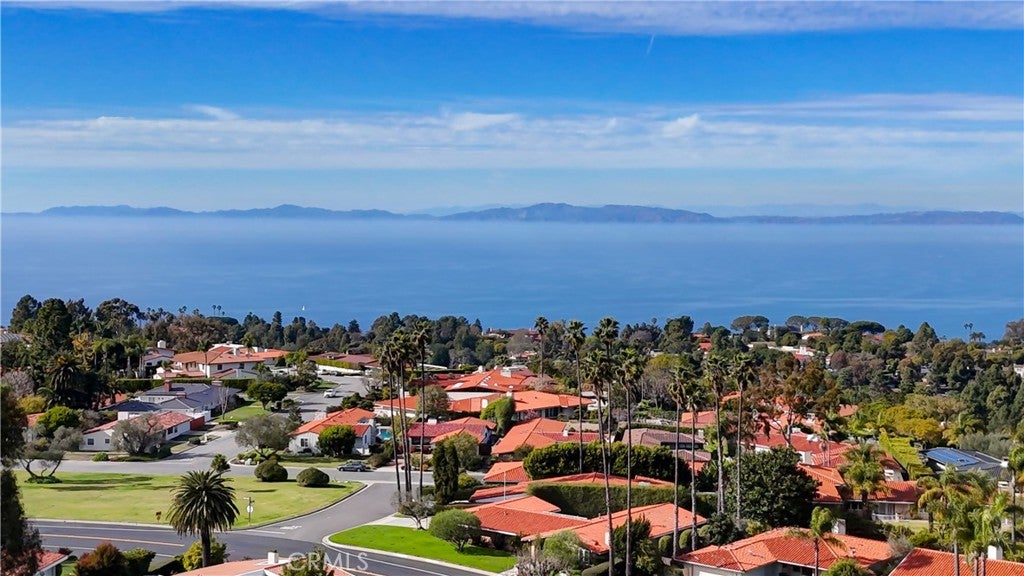 Palos Verdes Estates, California, 90274, United States, 3 Bedrooms Bedrooms, ,4 BathroomsBathrooms,Residential,Active,2016695