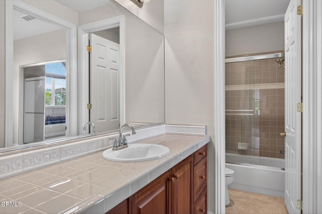 Camarillo, California, 93012, United States, 5 Bedrooms Bedrooms, ,6 BathroomsBathrooms,Residential,Active,2006970