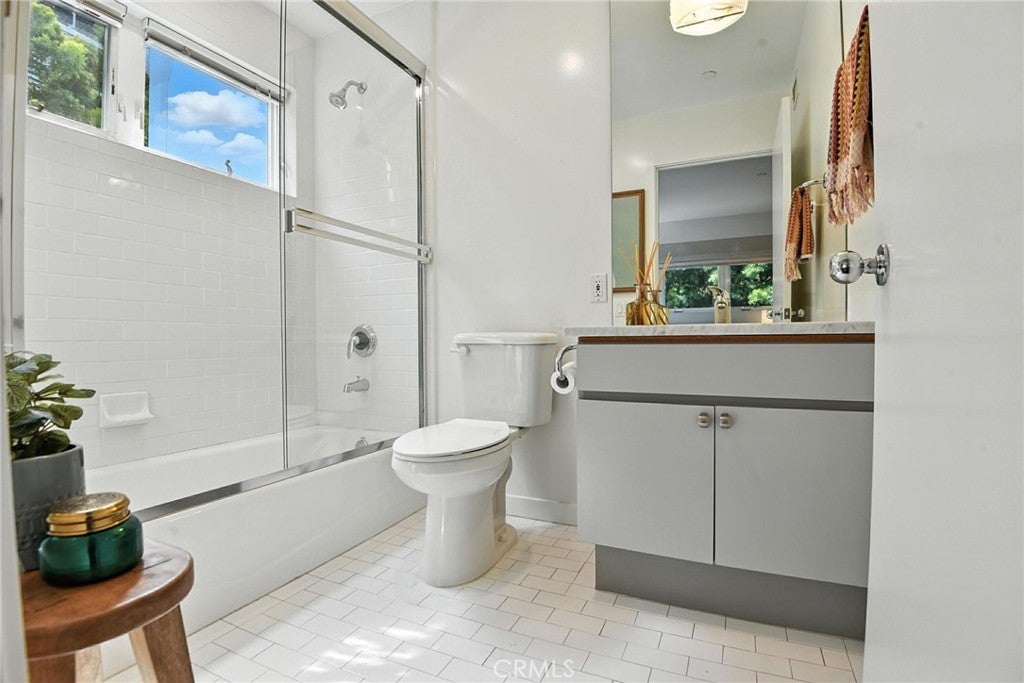 Santa Monica, California, 90405, United States, ,3 BathroomsBathrooms,Residential,Active,1894761