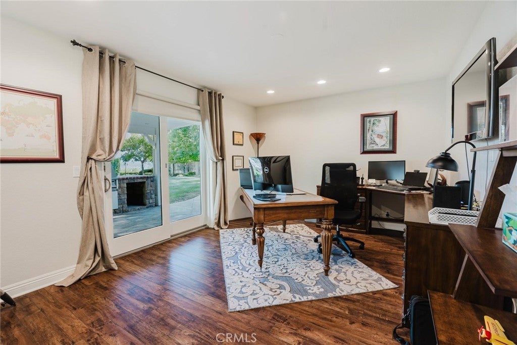 Santa Clarita, California, 91350, United States, 6 Bedrooms Bedrooms, ,5 BathroomsBathrooms,Residential,Active,2006901