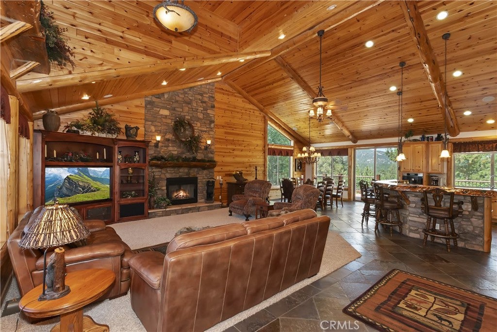 Big Bear Lake, California, 92315, United States, 4 Bedrooms Bedrooms, ,4 BathroomsBathrooms,Residential,Active,1905113