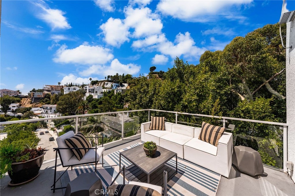 West Hollywood, California, 90069, United States, 3 Bedrooms Bedrooms, ,4 BathroomsBathrooms,Residential,Active,1922666