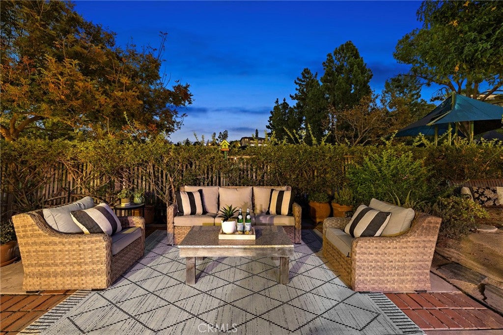 Laguna Niguel, California, 92677, United States, 4 Bedrooms Bedrooms, ,2 BathroomsBathrooms,Residential,Active,1992283