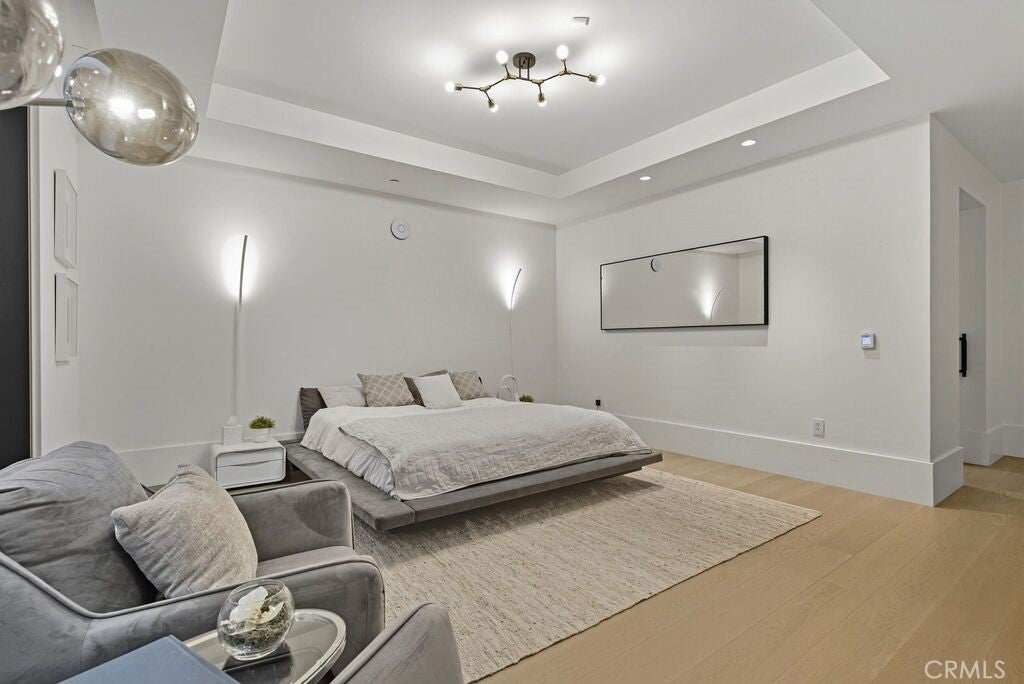 Los Angeles, California, 90069, United States, 2 Bedrooms Bedrooms, ,3 BathroomsBathrooms,Residential,Active,1995278