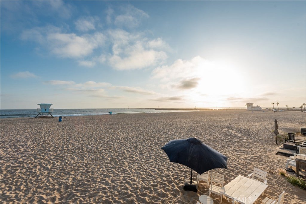 Oxnard, California, 93035, United States, ,4 BathroomsBathrooms,Residential,Active,1839447