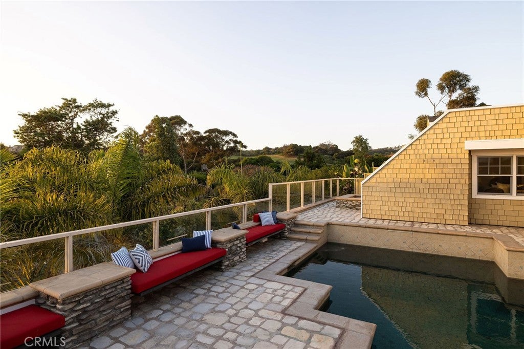 Corona Del Mar, California, 92625, United States, 4 Bedrooms Bedrooms, ,3 BathroomsBathrooms,Residential,Active,1871240