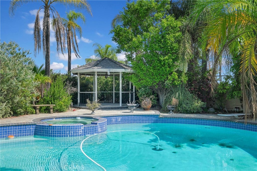 Walnut, California, 91789, United States, 5 Bedrooms Bedrooms, ,5 BathroomsBathrooms,Residential,Active,1952624