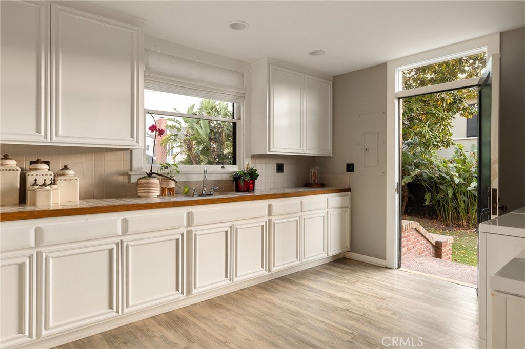 Long Beach, California, 90807, United States, ,7 BathroomsBathrooms,Residential,Active,1824496