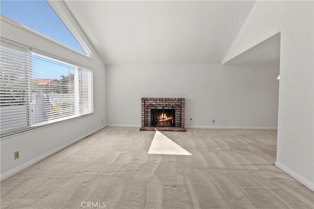 Fountain Valley, California, 92708, United States, 4 Bedrooms Bedrooms, ,3 BathroomsBathrooms,Residential,Active,1922326