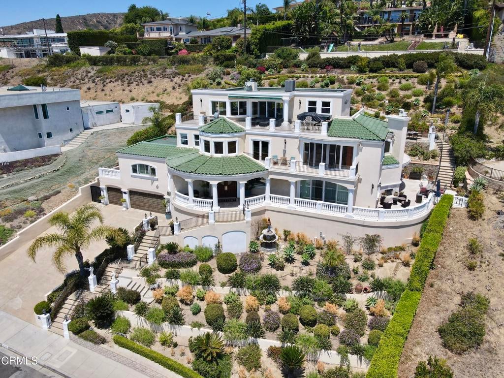 Ventura, California, 93003, United States, 4 Bedrooms Bedrooms, ,5 BathroomsBathrooms,Residential,Active,1944269