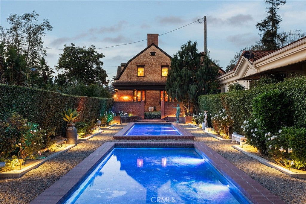 Long Beach, California, 90807, United States, ,7 BathroomsBathrooms,Residential,Active,1824496