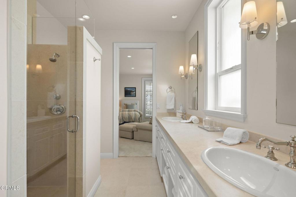 Oxnard, California, 93035, United States, 4 Bedrooms Bedrooms, ,6 BathroomsBathrooms,Residential,Active,1849510