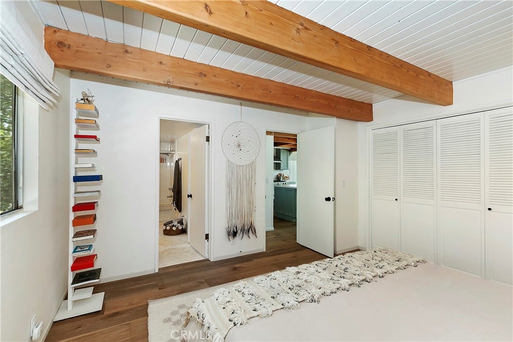 Lake Arrowhead, California, 92352, United States, 4 Bedrooms Bedrooms, ,3 BathroomsBathrooms,Residential,Active,1953250