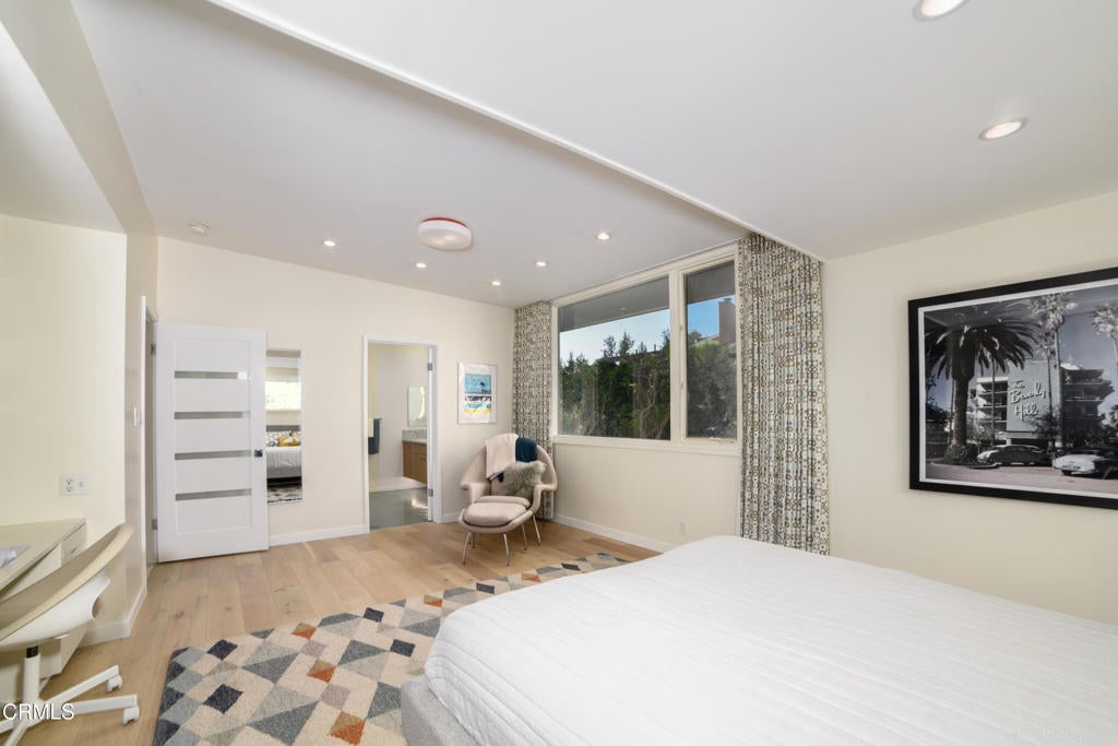 Pasadena, California, 91107, United States, 5 Bedrooms Bedrooms, ,5 BathroomsBathrooms,Residential,Active,1941341