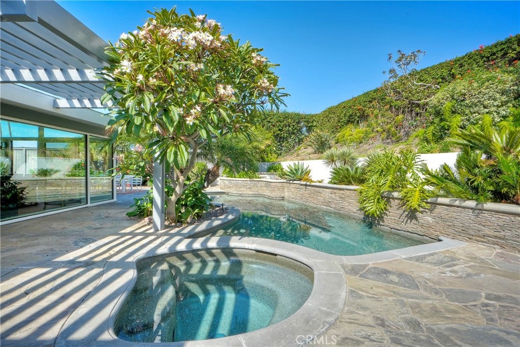 Dana Point, California, 92629, United States, 3 Bedrooms Bedrooms, ,2 BathroomsBathrooms,Residential,Active,1973342