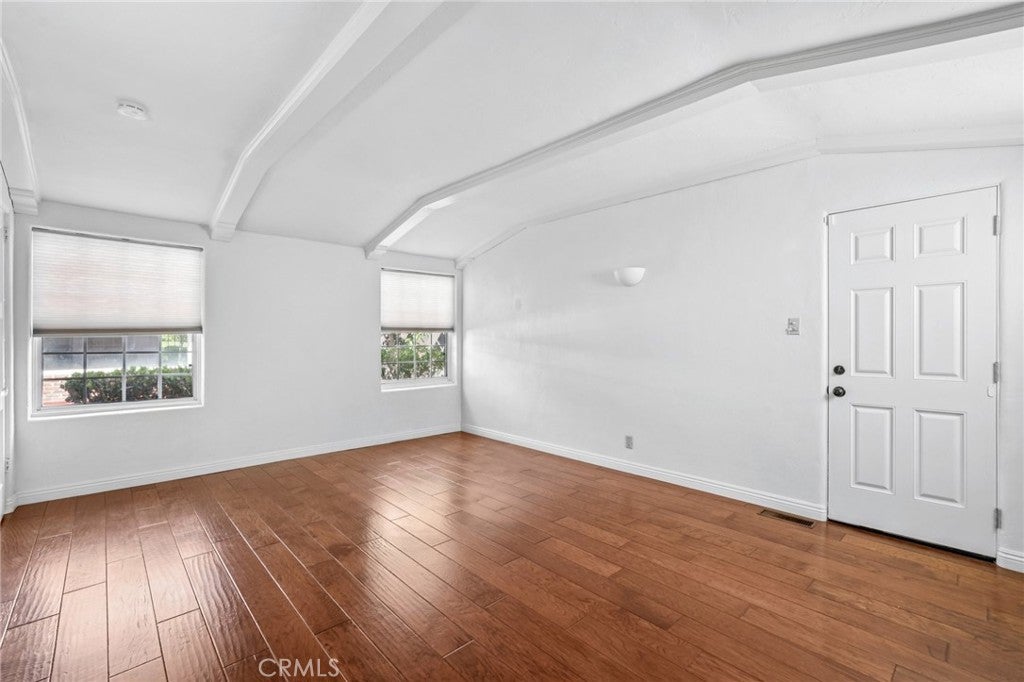 North Hollywood, California, 91602, United States, 3 Bedrooms Bedrooms, ,2 BathroomsBathrooms,Residential,Active,1914796