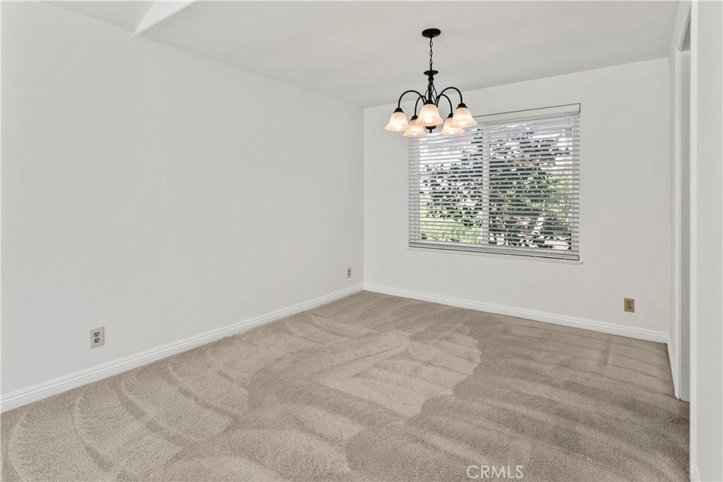 Fountain Valley, California, 92708, United States, 4 Bedrooms Bedrooms, ,3 BathroomsBathrooms,Residential,Active,1922326