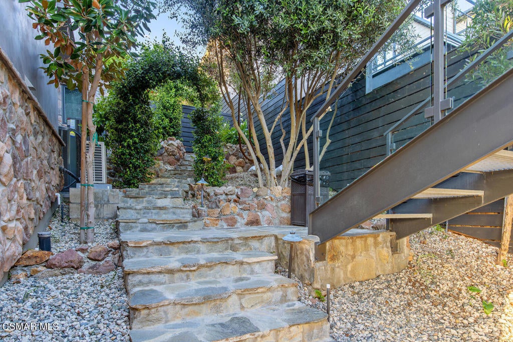 Lake Sherwood, California, 91361, United States, ,4 BathroomsBathrooms,Residential,Active,1820410