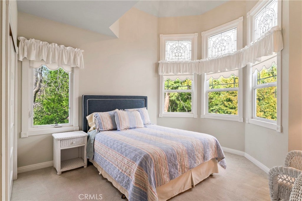 Lake Arrowhead, California, 92352, United States, 4 Bedrooms Bedrooms, ,4 BathroomsBathrooms,Residential,Active,2007295