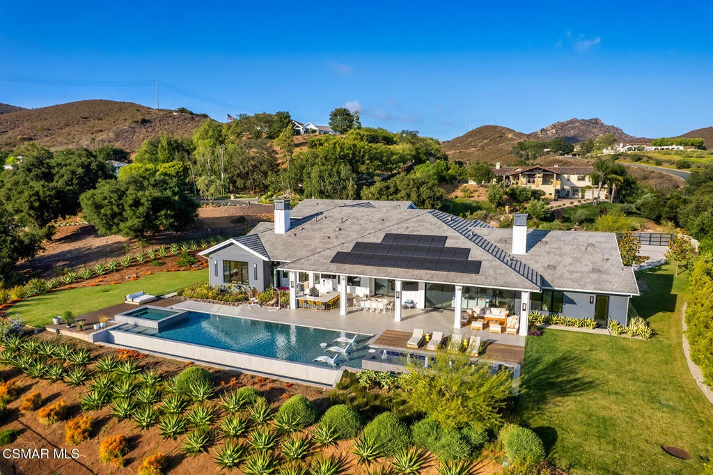 Thousand Oaks, California, 91362, United States, 5 Bedrooms Bedrooms, ,7 BathroomsBathrooms,Residential,Active,1900211