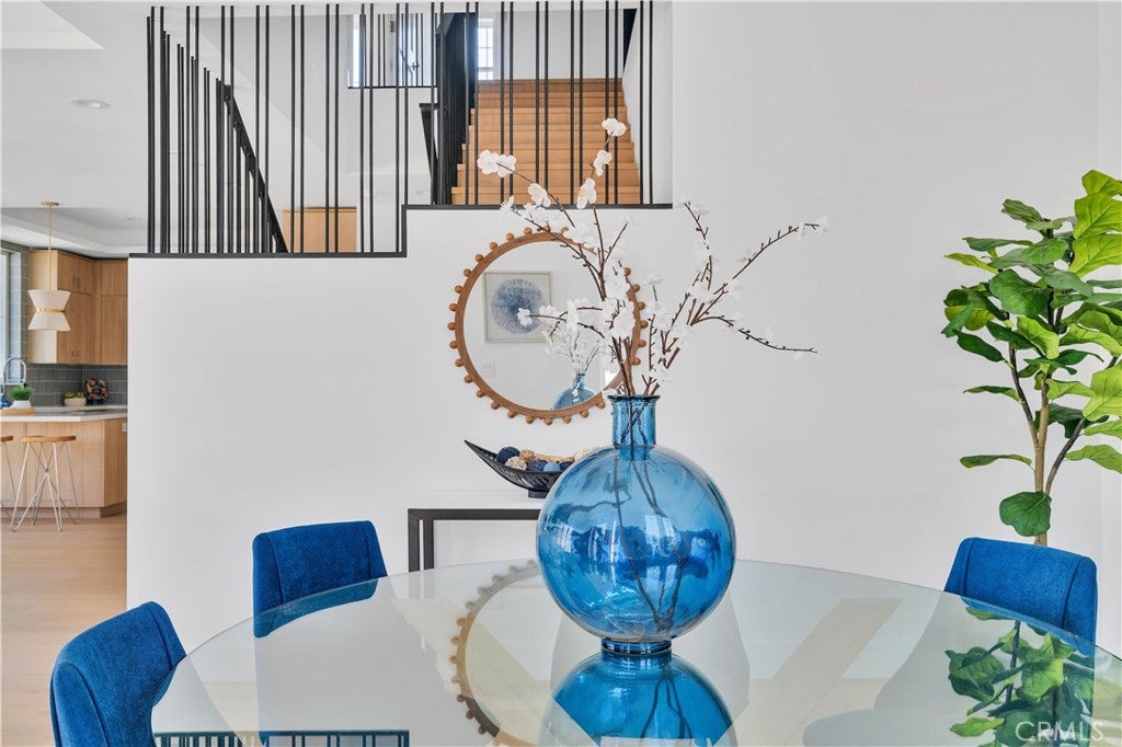 Redondo Beach, California, 90278, United States, 5 Bedrooms Bedrooms, ,5 BathroomsBathrooms,Residential,Active,2010192