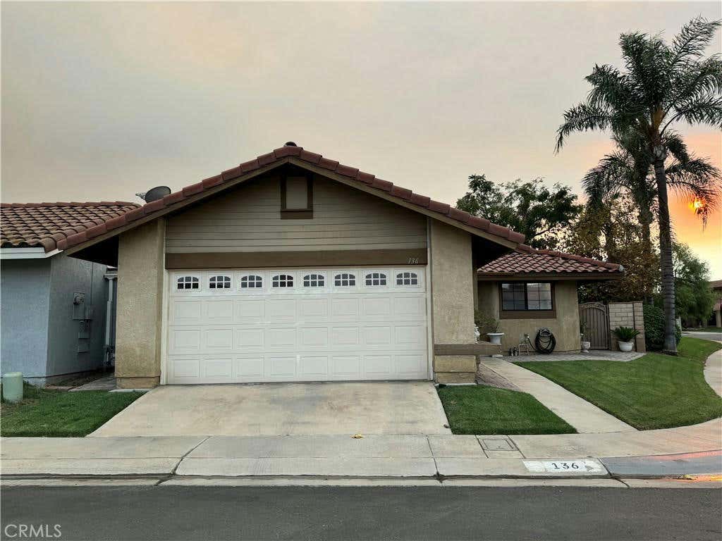 136 MISTLETOE DR, CORONA, CA 92879, photo 1 of 26