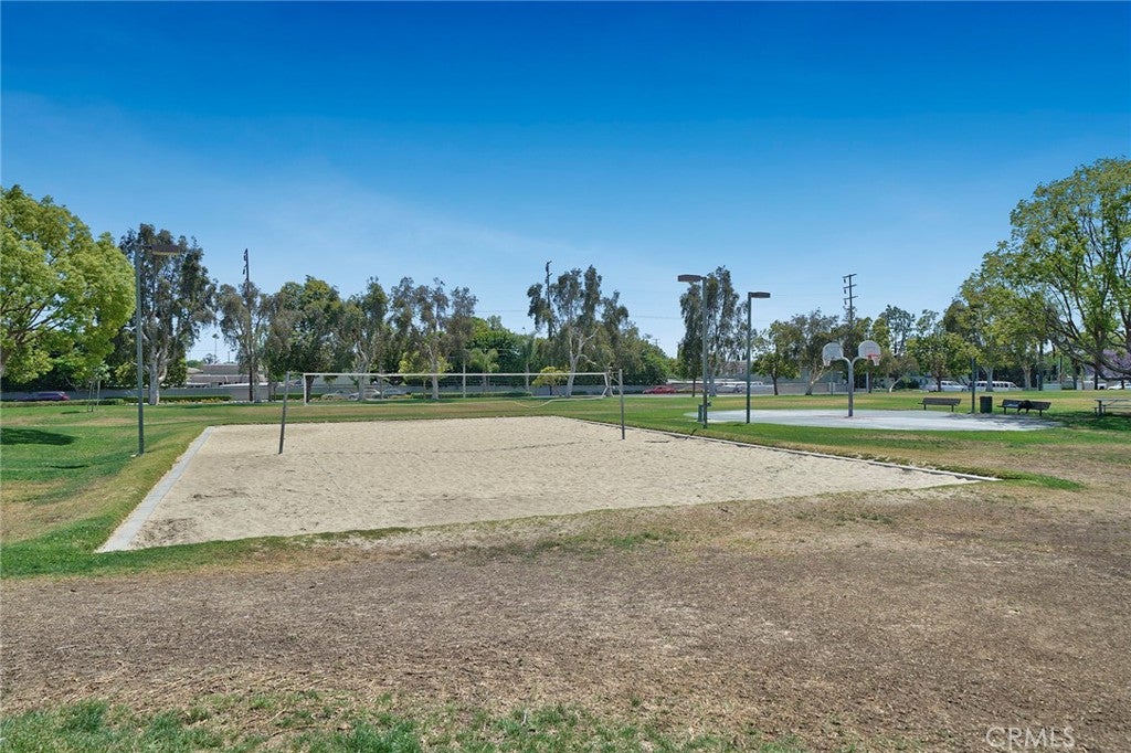 Cypress, California, 90630, United States, 4 Bedrooms Bedrooms, ,4 BathroomsBathrooms,Residential,Active,1945840