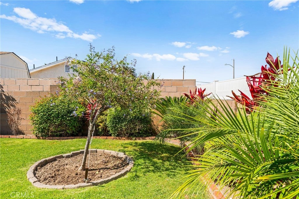 Garden Grove, California, 92845, United States, 4 Bedrooms Bedrooms, ,2 BathroomsBathrooms,Residential,Active,1915046