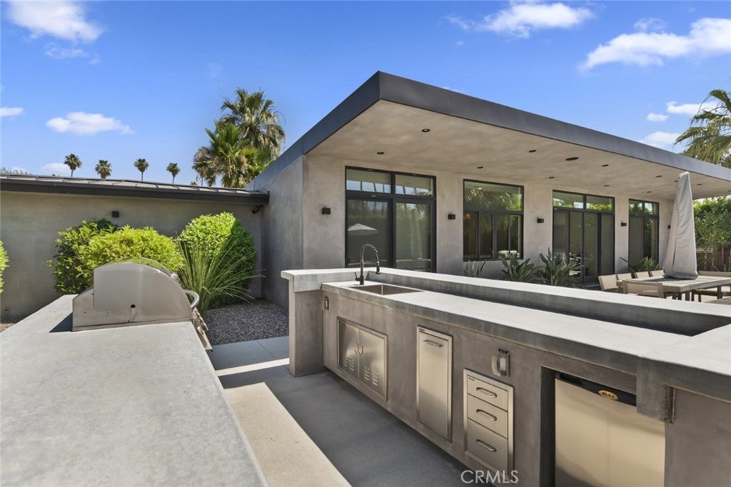 Palm Springs, California, 92264, United States, 4 Bedrooms Bedrooms, ,5 BathroomsBathrooms,Residential,Active,1999334