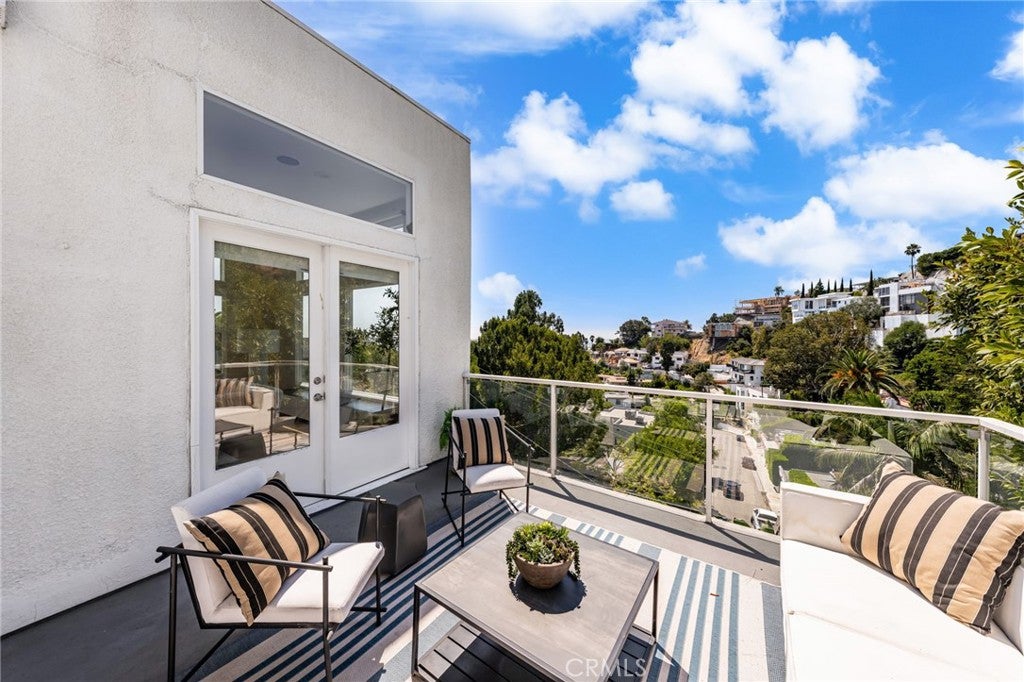 West Hollywood, California, 90069, United States, 3 Bedrooms Bedrooms, ,4 BathroomsBathrooms,Residential,Active,1922666