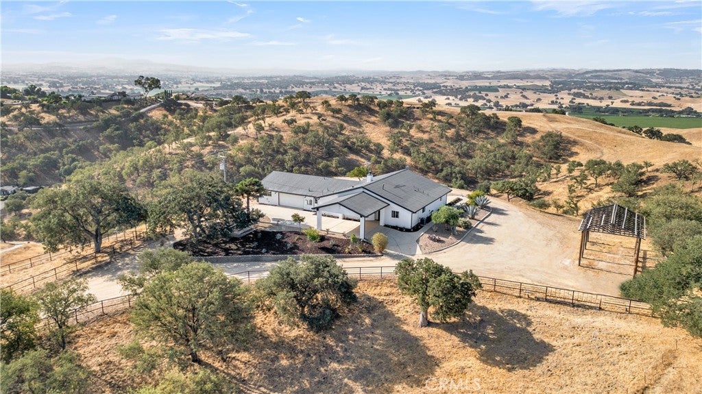 Paso Robles, California, 93446, United States, 4 Bedrooms Bedrooms, ,3 BathroomsBathrooms,Residential,Active,1941140