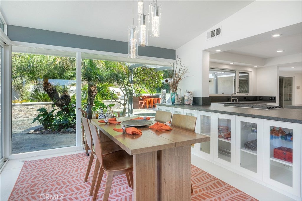 Dana Point, California, 92629, United States, 3 Bedrooms Bedrooms, ,2 BathroomsBathrooms,Residential,Active,1973342