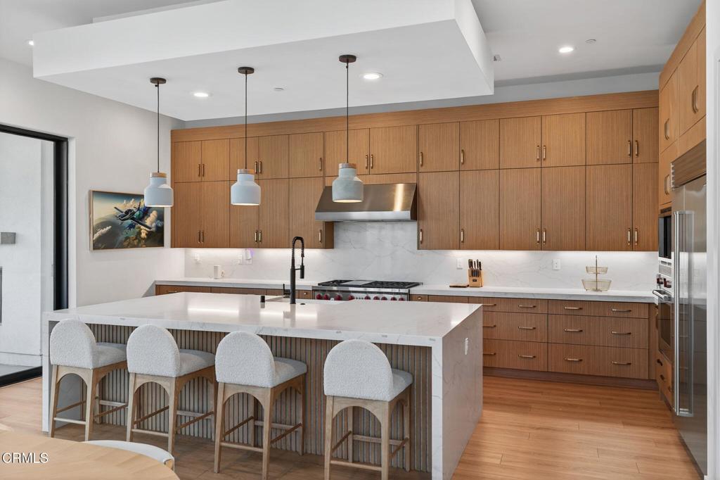 Porter Ranch, California, 91326, United States, 5 Bedrooms Bedrooms, ,6 BathroomsBathrooms,Residential,Active,1965808