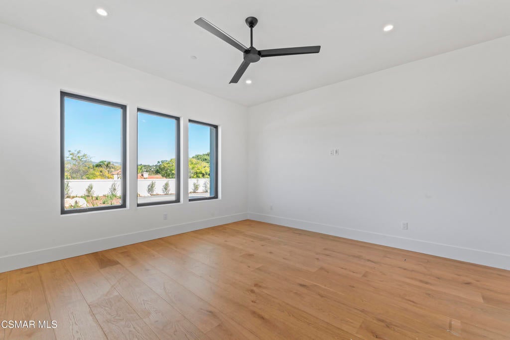 Camarillo, California, 93010, United States, 6 Bedrooms Bedrooms, ,7 BathroomsBathrooms,Residential,Active,2013156