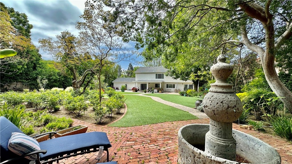 Porter Ranch, California, 91326, United States, 4 Bedrooms Bedrooms, ,3 BathroomsBathrooms,Residential,Active,1914580