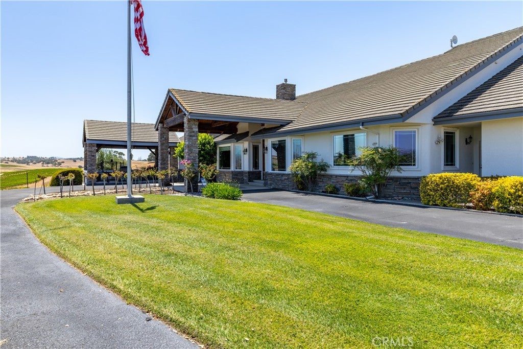 Paso Robles, California, 93446, United States, 7 Bedrooms Bedrooms, ,6 BathroomsBathrooms,Residential,Active,1919055