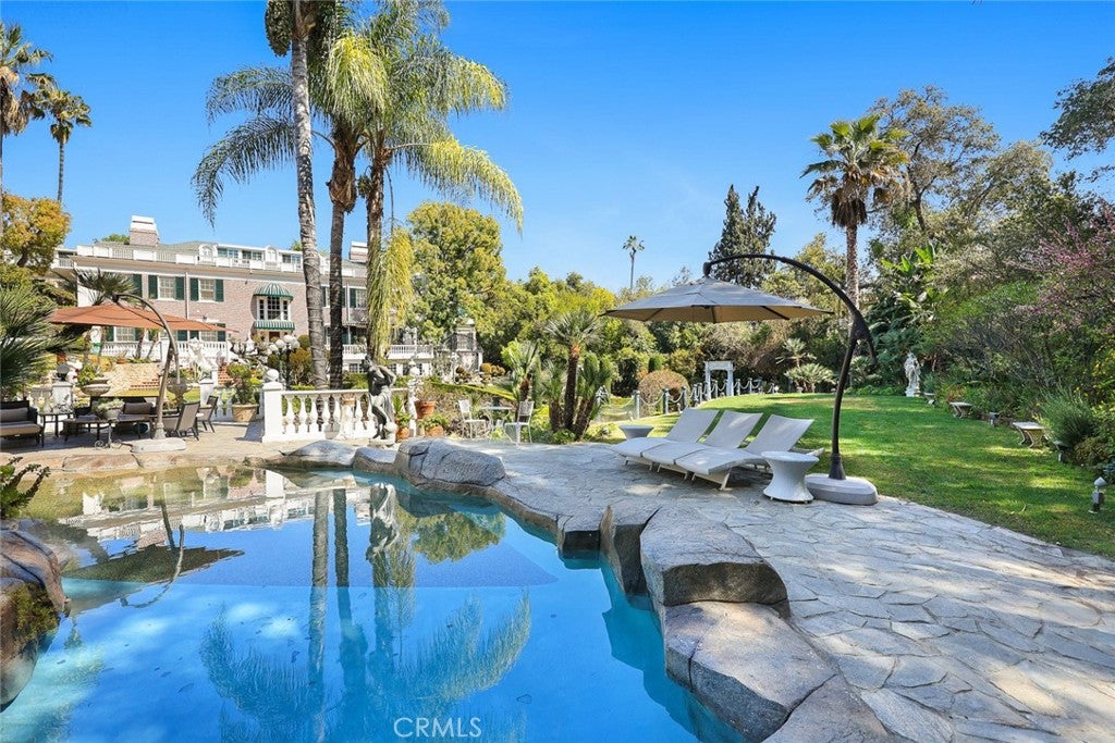 San Marino, California, 91108, United States, 6 Bedrooms Bedrooms, ,6 BathroomsBathrooms,Residential,Active,2008270