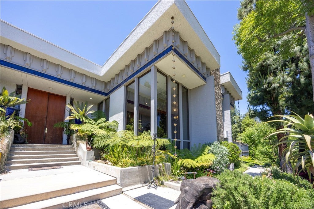 Diamond Bar, California, 91765, United States, 5 Bedrooms Bedrooms, ,6 BathroomsBathrooms,Residential,Active,1985882