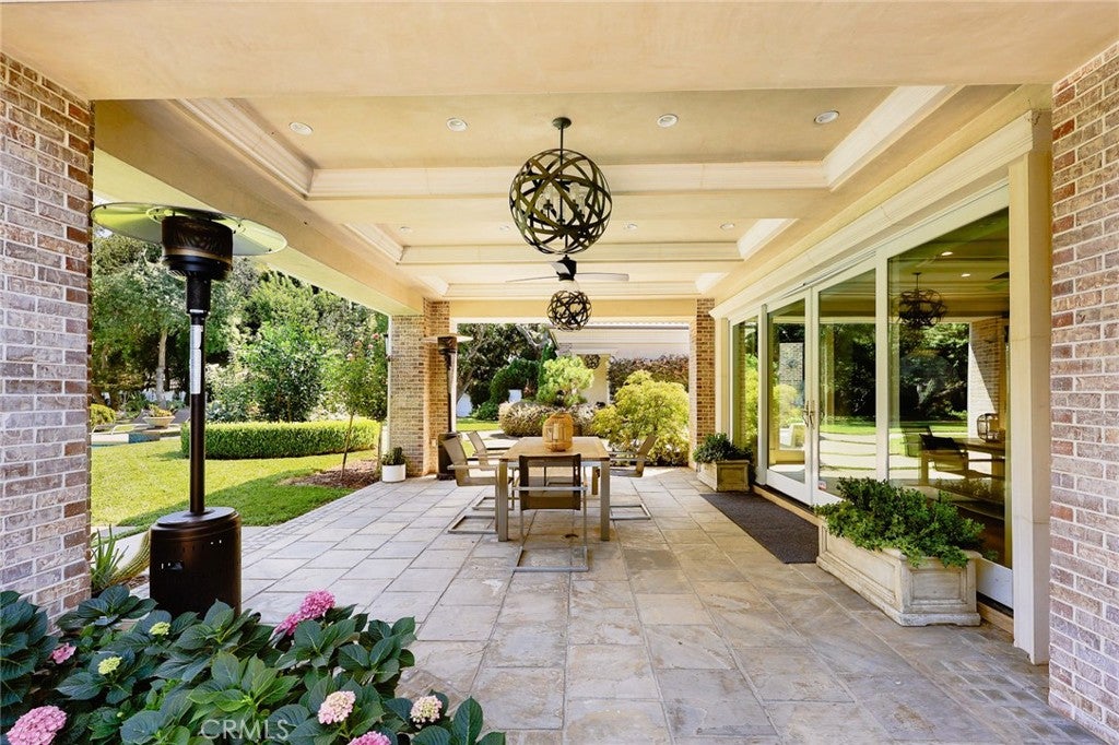 Arcadia, California, 91006, United States, 6 Bedrooms Bedrooms, ,8 BathroomsBathrooms,Residential,Active,1933891