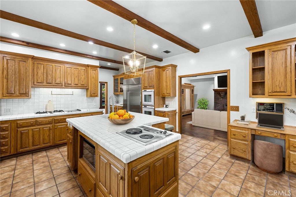 Glendora, California, 91741, United States, 8 Bedrooms Bedrooms, ,7 BathroomsBathrooms,Residential,Active,1900207