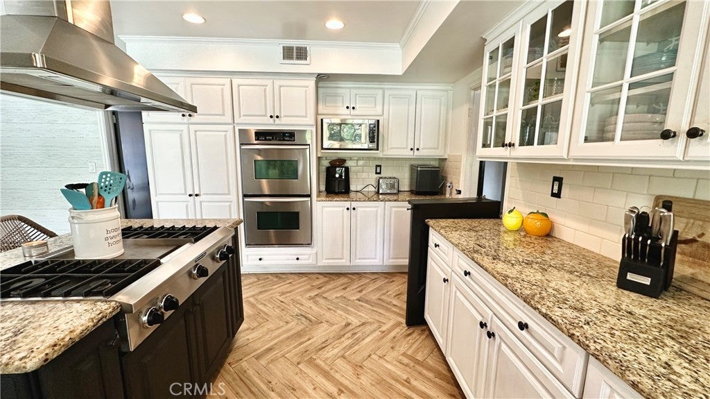 Porter Ranch, California, 91326, United States, 4 Bedrooms Bedrooms, ,3 BathroomsBathrooms,Residential,Active,1914580