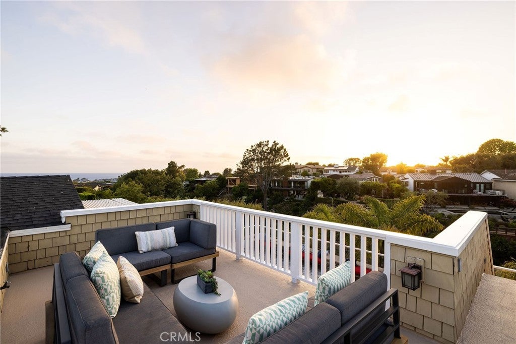 Corona Del Mar, California, 92625, United States, 4 Bedrooms Bedrooms, ,3 BathroomsBathrooms,Residential,Active,1871240
