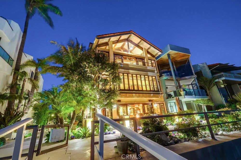 Long Beach, California, 90803, United States, 4 Bedrooms Bedrooms, ,4 BathroomsBathrooms,Residential,Active,1903219