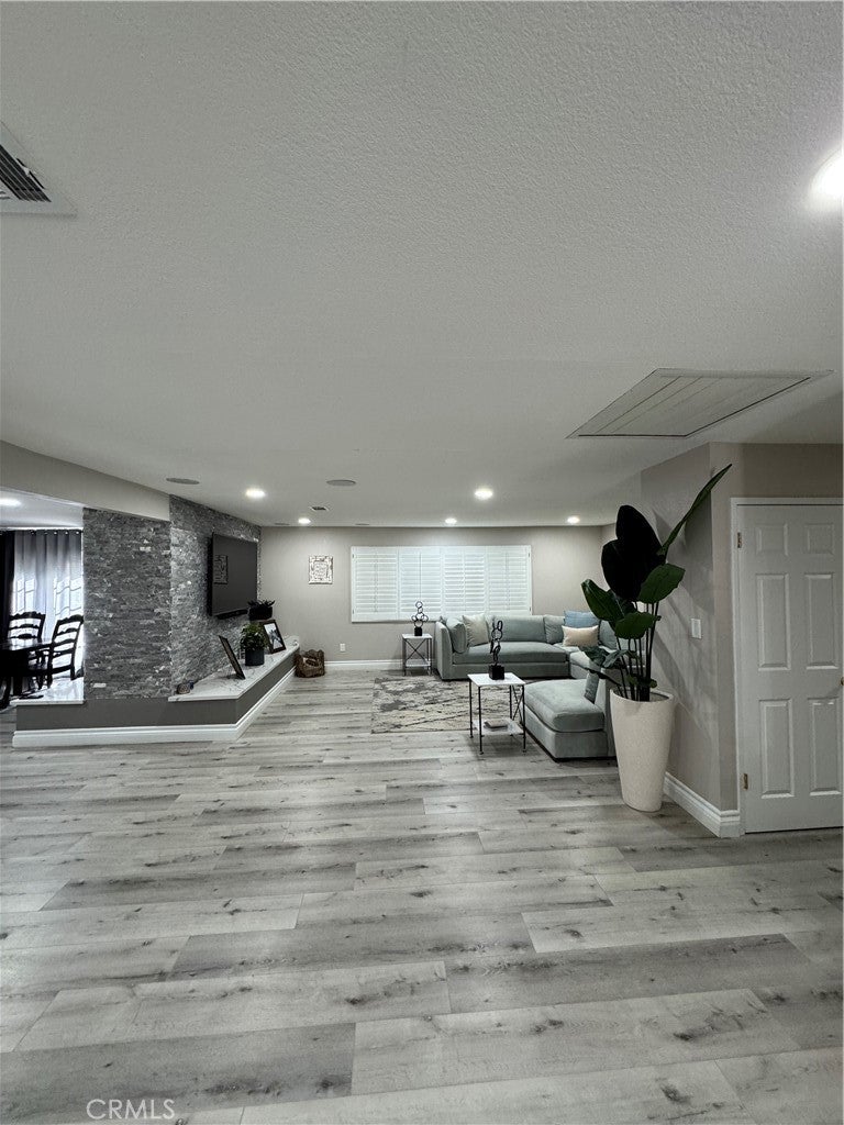 Corona, California, 92882, United States, ,3 BathroomsBathrooms,Residential,Active,1726827