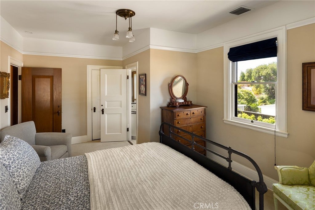 Long Beach, California, 90807, United States, ,7 BathroomsBathrooms,Residential,Active,1824496