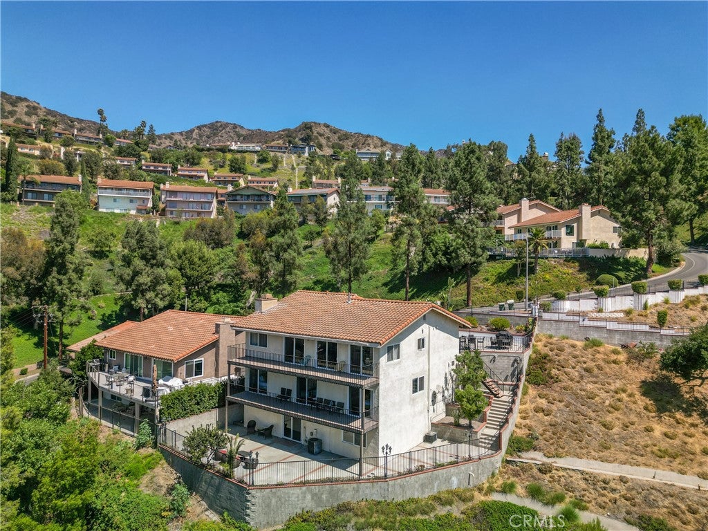 Burbank, California, 91501, United States, 5 Bedrooms Bedrooms, ,5 BathroomsBathrooms,Residential,Active,1943797