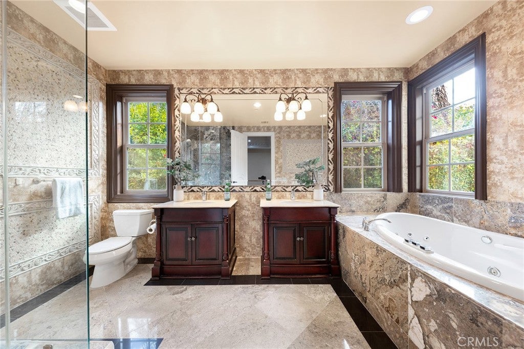 Arcadia, California, 91006, United States, 7 Bedrooms Bedrooms, ,9 BathroomsBathrooms,Residential,Active,1919404