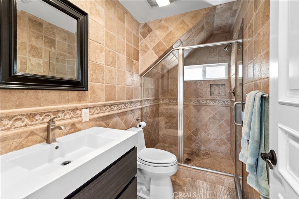 Oxnard, California, 93035, United States, 3 Bedrooms Bedrooms, ,3 BathroomsBathrooms,Residential,Active,2009405