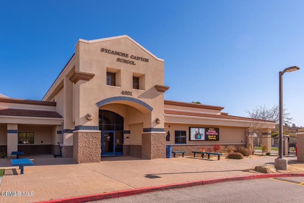 Newbury Park, California, 91320, United States, 5 Bedrooms Bedrooms, ,5 BathroomsBathrooms,Residential,Active,1914613